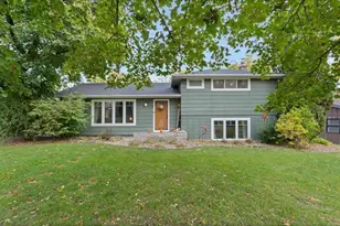 228 Terrace Dr SW, Willmar, MN 56201 - Photo 1