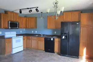 12598 Pond View Rd, Zimmerman, MN 55398 - Photo 7