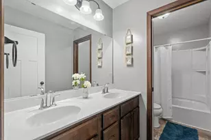 20508 Hartford Way, Lakeville, MN 55044 - Photo 19