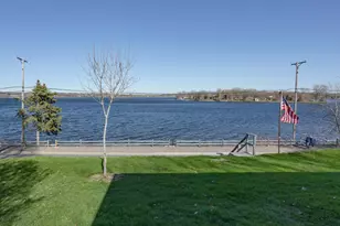 2331 W Medicine Lake Dr, Plymouth, MN 55441 - Photo 29