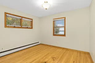 2331 W Medicine Lake Dr, Plymouth, MN 55441 - Photo 11