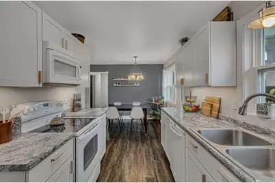 990 Hassan Street SE, Hutchinson, MN 55350 - Photo 11