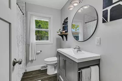 990 Hassan Street SE, Hutchinson, MN 55350 - Photo 5