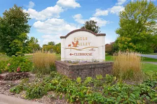 2628 Town Lake Dr, Woodbury, MN 55125 - Photo 45