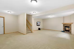 9007 Meadow Pl, Savage, MN 55378 - Photo 31