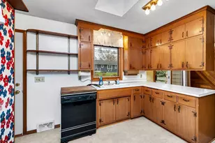 8214 32nd Pl N, Crystal, MN 55427 - Photo 9