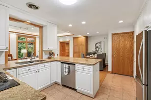 245 Ashley Rd, Hopkins, MN 55343 - Photo 17