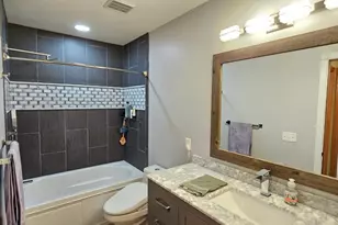 4186 Oxford Ct N, Shoreview, MN 55126 - Photo 5