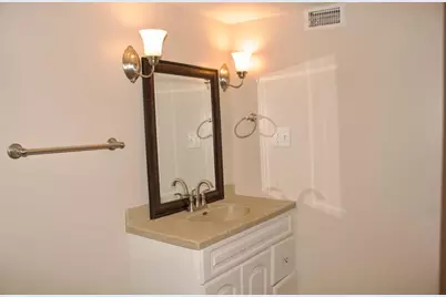 151 Mount Vernon Avenue, Maplewood, MN 55117 - Photo 11