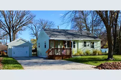 820 Tindolph Avenue S, Thief River Falls, MN 56701 - Photo 1