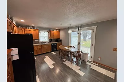 820 Tindolph Avenue S, Thief River Falls, MN 56701 - Photo 13