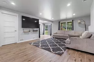 708 Lenox Dr, Waconia, MN 55387 - Photo 25