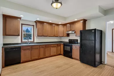 1178 W Broadway Street, Winona, MN 55987 - Photo 5