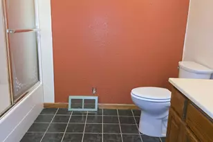 219 Fairmont Ave, Sherburn, MN 56171 - Photo 13