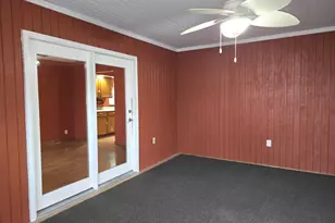 219 Fairmont Ave, Sherburn, MN 56171 - Photo 9