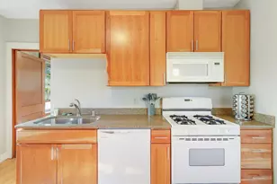 442 Pierce Street N, Saint Paul, MN 55104 - Photo 13