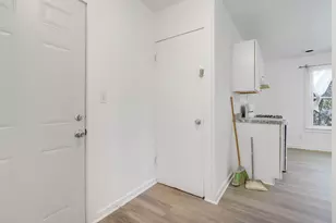 585 Sherburne Ave, Saint Paul, MN 55103 - Photo 13