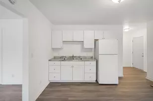 585 Sherburne Ave, Saint Paul, MN 55103 - Photo 9