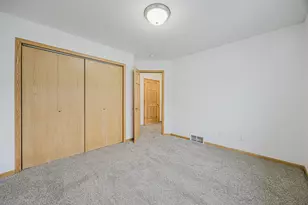 4281 Estate Dr S, Fargo, ND 58104 - Photo 23