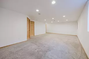 4281 Estate Dr S, Fargo, ND 58104 - Photo 29