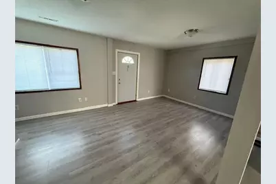 1810 1st Avenue SE, Austin, MN 55912 - Photo 5