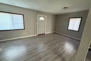 1810 1st Ave SE, Austin, MN 55912 - Photo 5