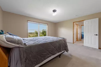 563 Summit Avenue, Dundas, MN 55019 - Photo 33