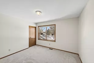 4635 Shenandoah Ln N, Plymouth, MN 55446 - Photo 27