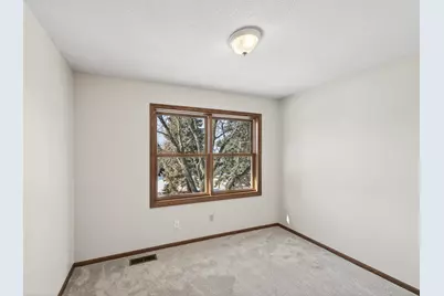 4635 Shenandoah Lane N, Plymouth, MN 55446 - Photo 25