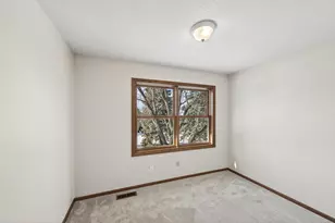 4635 Shenandoah Ln N, Plymouth, MN 55446 - Photo 25