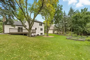 4635 Shenandoah Ln N, Plymouth, MN 55446 - Photo 5