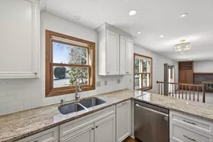 4635 Shenandoah Ln N, Plymouth, MN 55446 - Photo 11