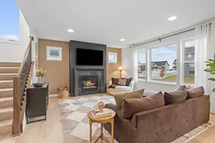 17926 Hidden Creek Trl, Lakeville, MN 55044 - Photo 7