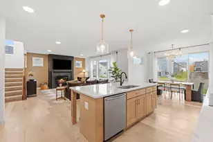 17926 Hidden Creek Trl, Lakeville, MN 55044 - Photo 15