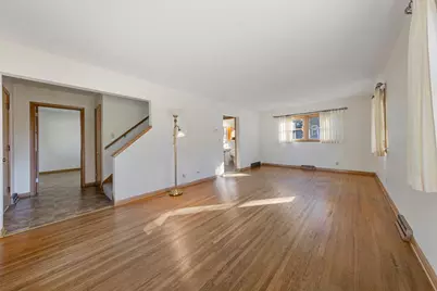 453 11th Street SW, Faribault, MN 55021 - Photo 9