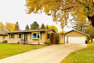 134 Rena Belle St NW, Eyota, MN 55934 - Photo 3