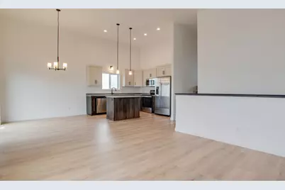 6876 Belding Drive S, Fargo, ND 58104 - Photo 9