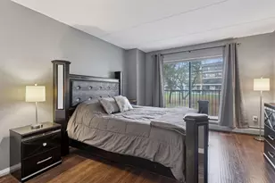 10501 Cedar Lake Rd, Minnetonka, MN 55305 - Photo 15