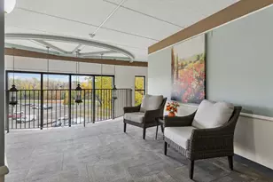 10501 Cedar Lake Rd, Minnetonka, MN 55305 - Photo 25