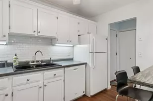 10501 Cedar Lake Rd, Minnetonka, MN 55305 - Photo 7