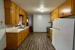 313 9th St, Gaylord, MN 55334 - Photo 5