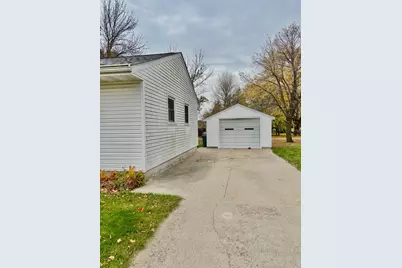 313 9th Street, Gaylord, MN 55334 - Photo 11