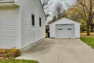 313 9th St, Gaylord, MN 55334 - Photo 11