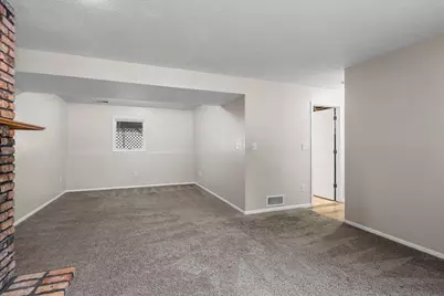 10421 Quebec Avenue S, Bloomington, MN 55438 - Photo 17