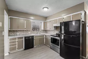 10421 Quebec Ave S, Bloomington, MN 55438 - Photo 7