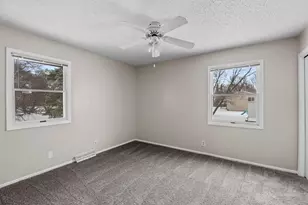 10421 Quebec Ave S, Bloomington, MN 55438 - Photo 9