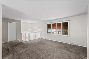 10421 Quebec Ave S, Bloomington, MN 55438 - Photo 3