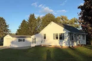 227 4th Street SW, Eyota, MN 55934 - Photo 1