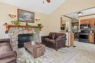 536 Hiawatha Ave, Mendota Heights, MN 55118 - Photo 15