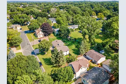 536 Hiawatha Avenue, Mendota Heights, MN 55118 - Photo 35